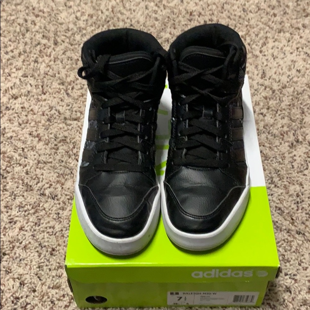Nike Neo Mid shoes